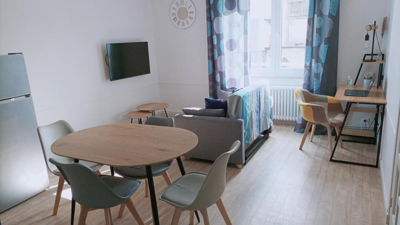 Loudeac : Appartement T2 Chaleureux Centre Ville Exteriér fotografie