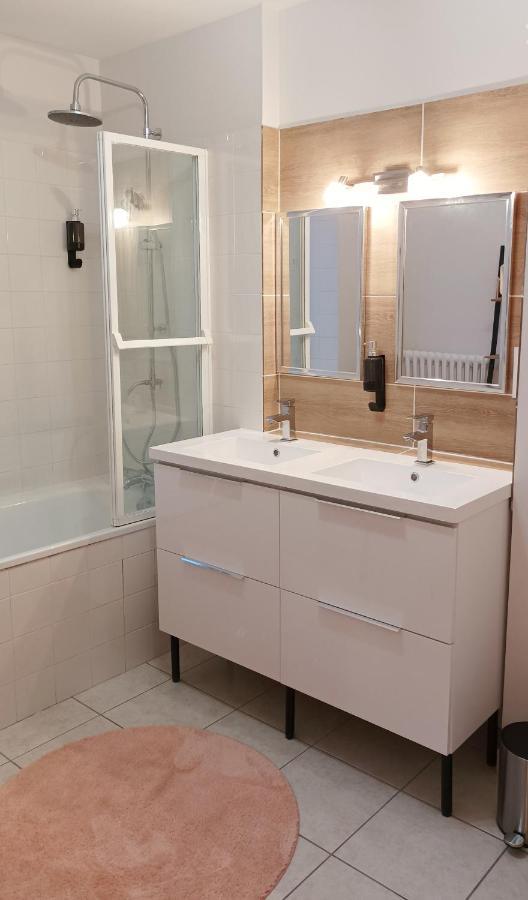 Loudeac : Appartement T2 Chaleureux Centre Ville Exteriér fotografie